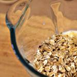 Smoothie with oatmeal for weight loss: recipes Milkshake with rolled oats